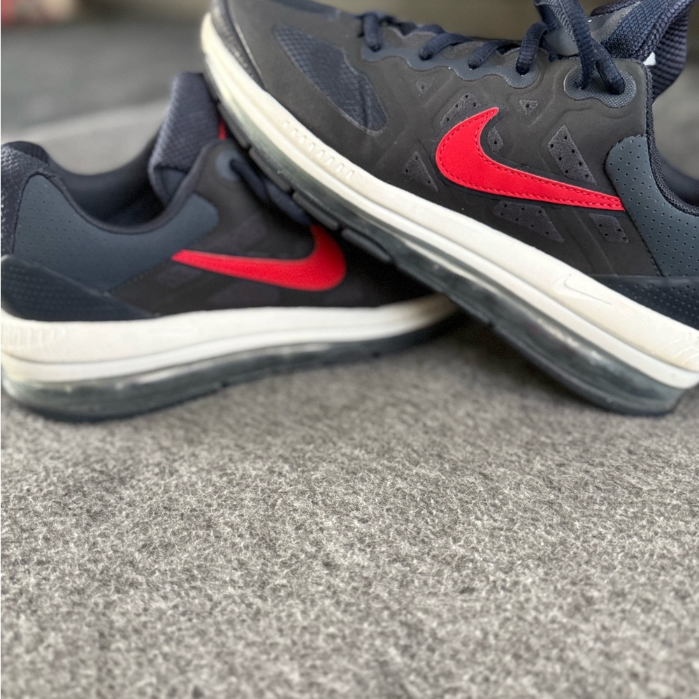 Nike Black and Red Air Max Genome Shoes (new w/o tags)